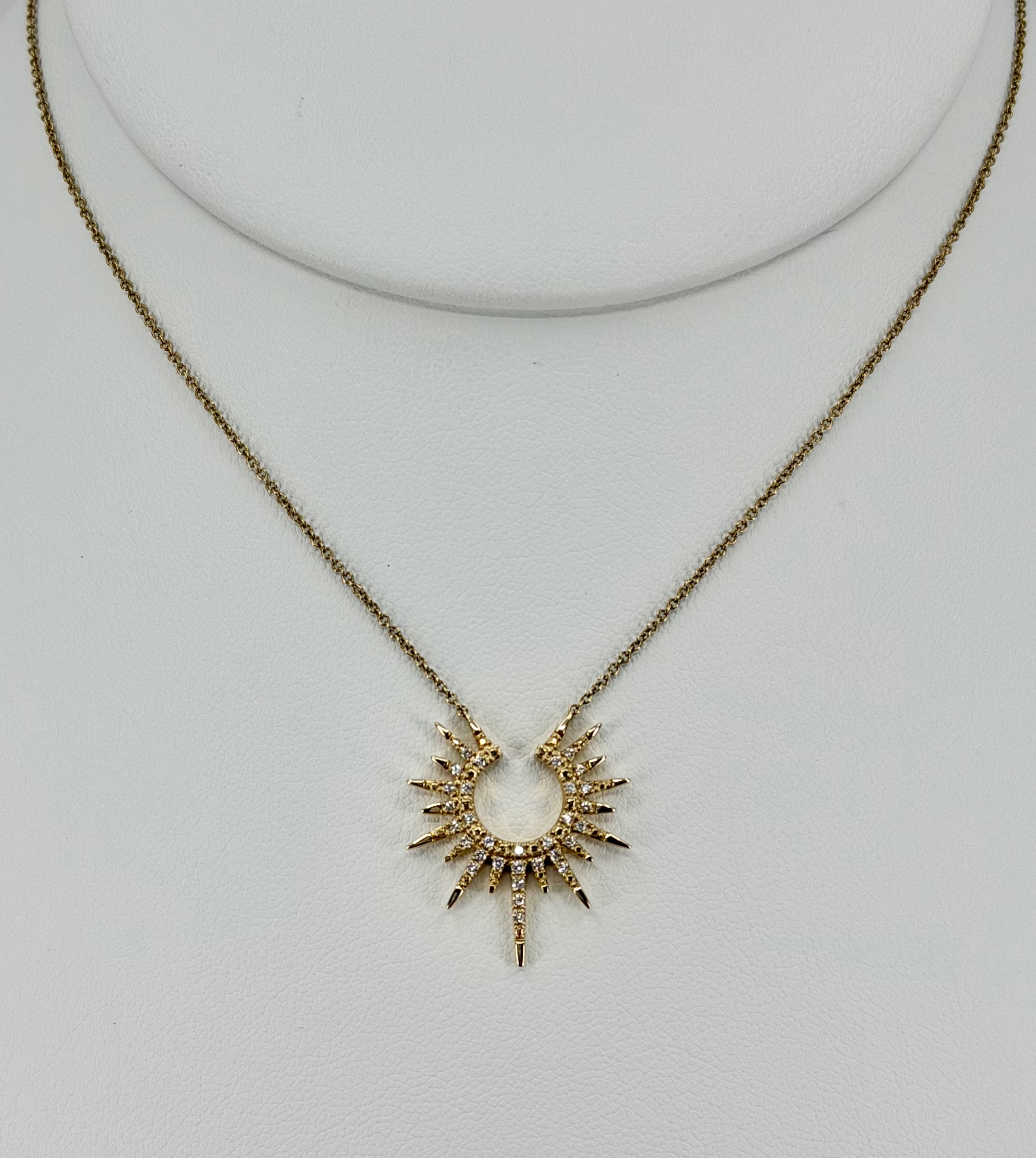14K Yellow Gold Diamond Open Starburst Necklace &ndash; 0.13 CTW