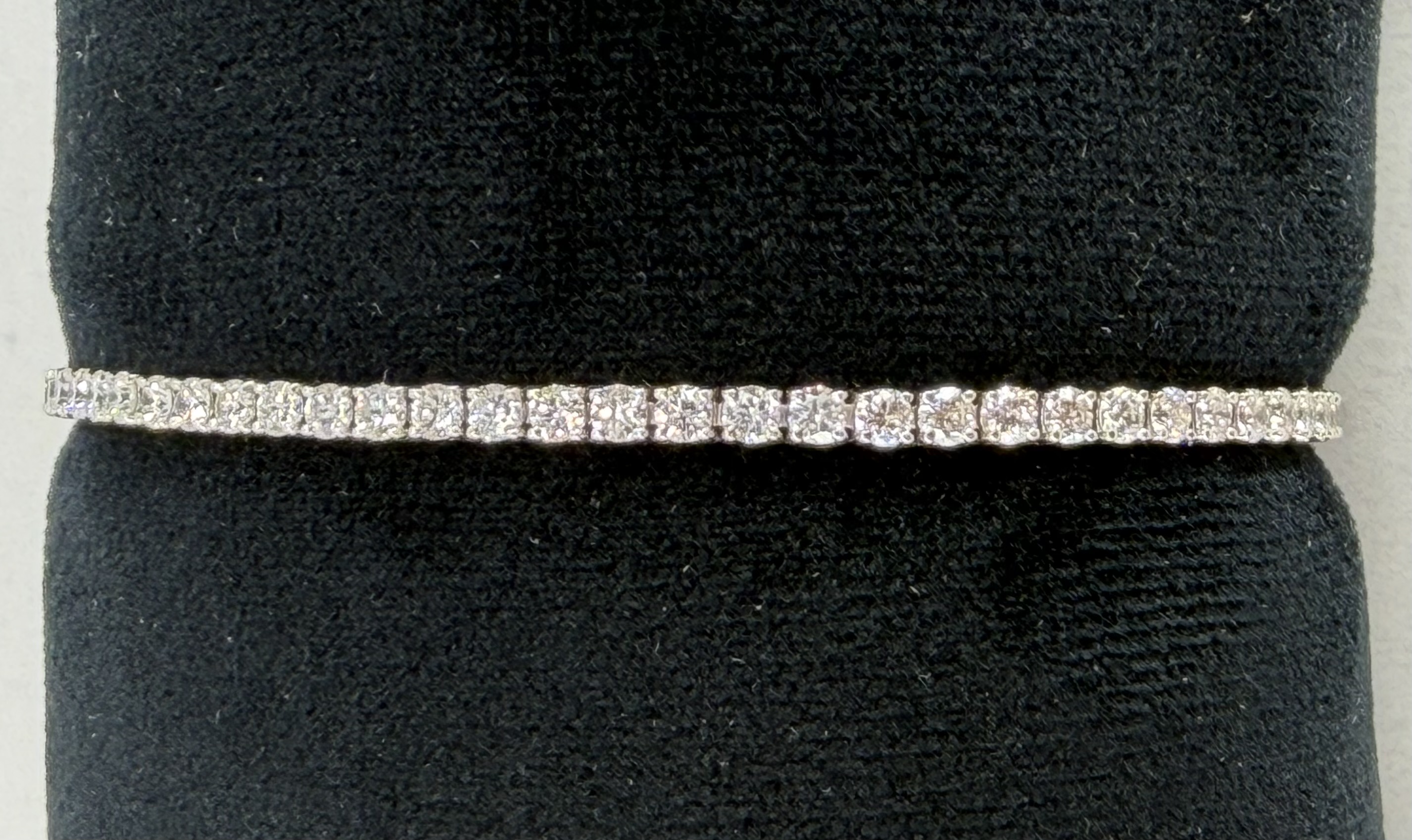 14K White Gold Diamond Tennis Bracelet &ndash; 3.51 CTW G/VS