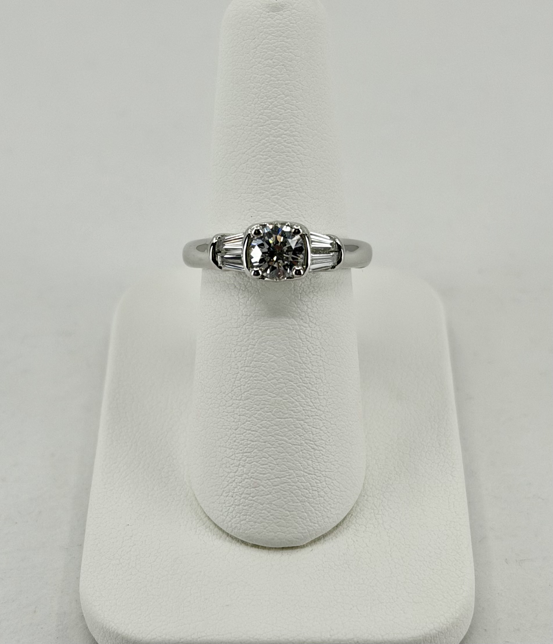 18K White Gold Round & Tapered Baguette Diamond Ring