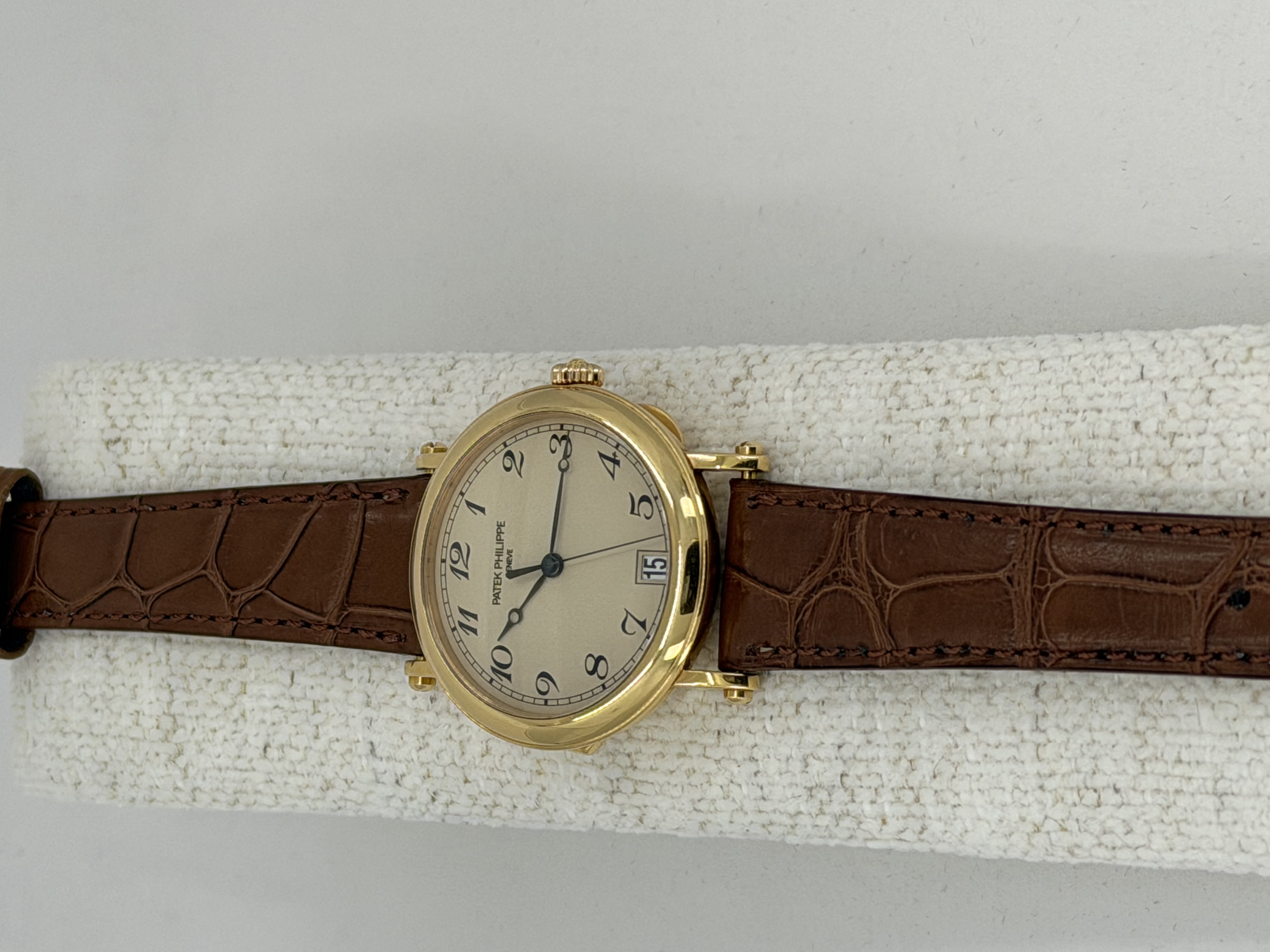 PATEK PHILIPPE ROUND  MENS ROSE GOLD OFFICERS WATCH