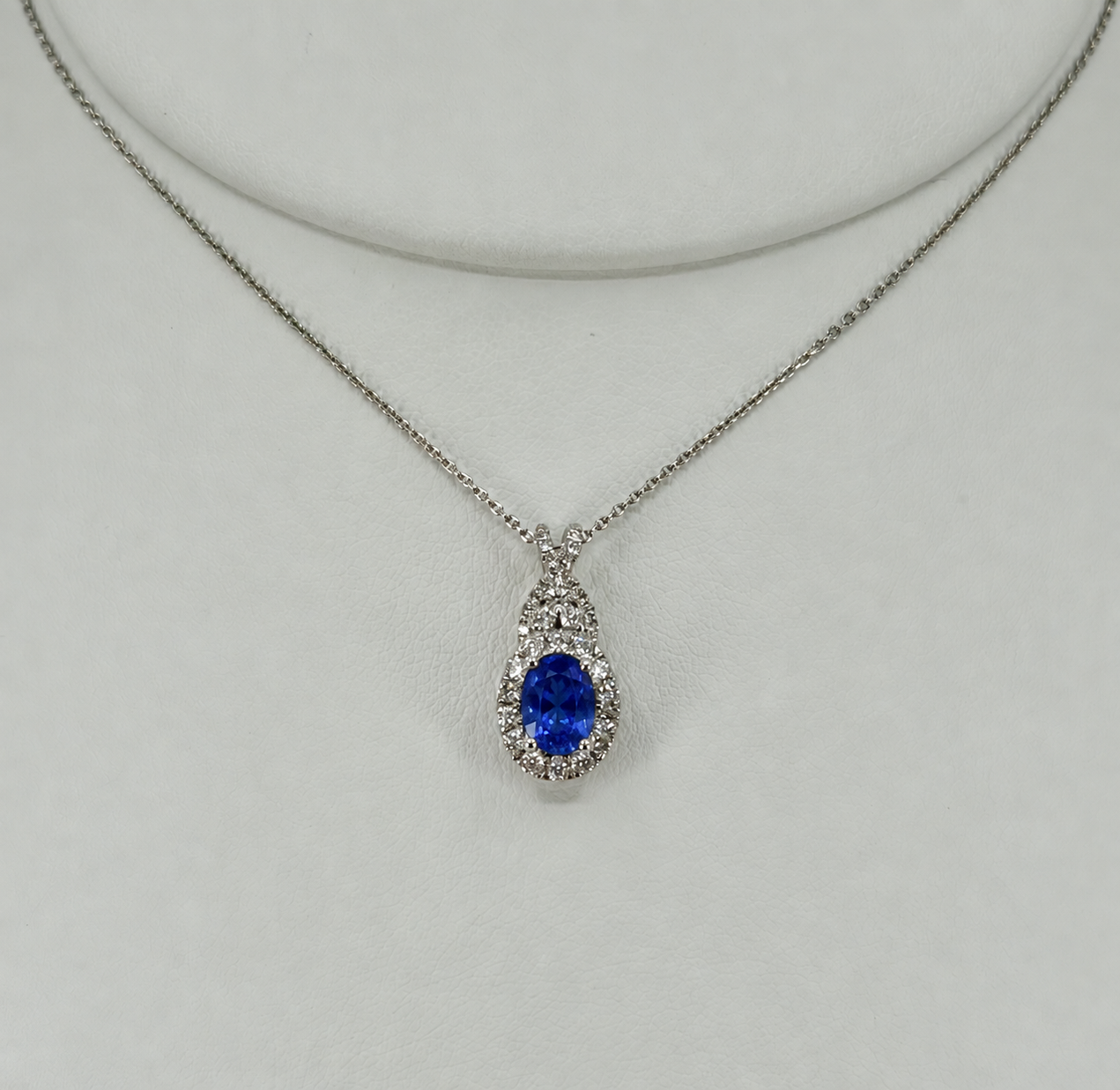 14K White Gold Ceylon Sapphire & Diamond Pendant Necklace