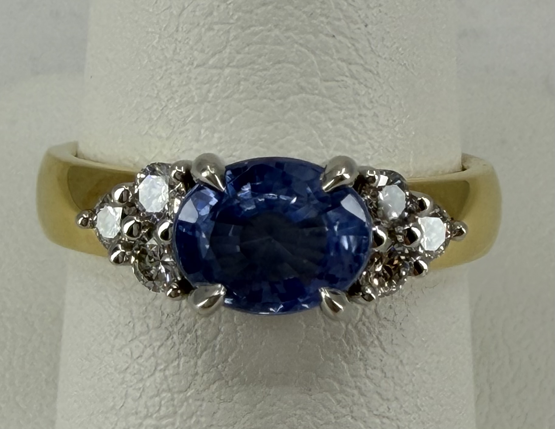 18 Karat Yellow Gold Oval Sapphire & Diamond Cluster Ring