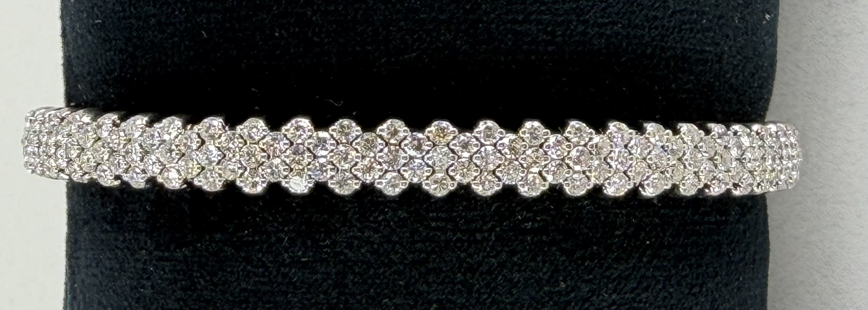 18K White Gold Stretch Diamond Bracelet &ndash; 6.43 CTW