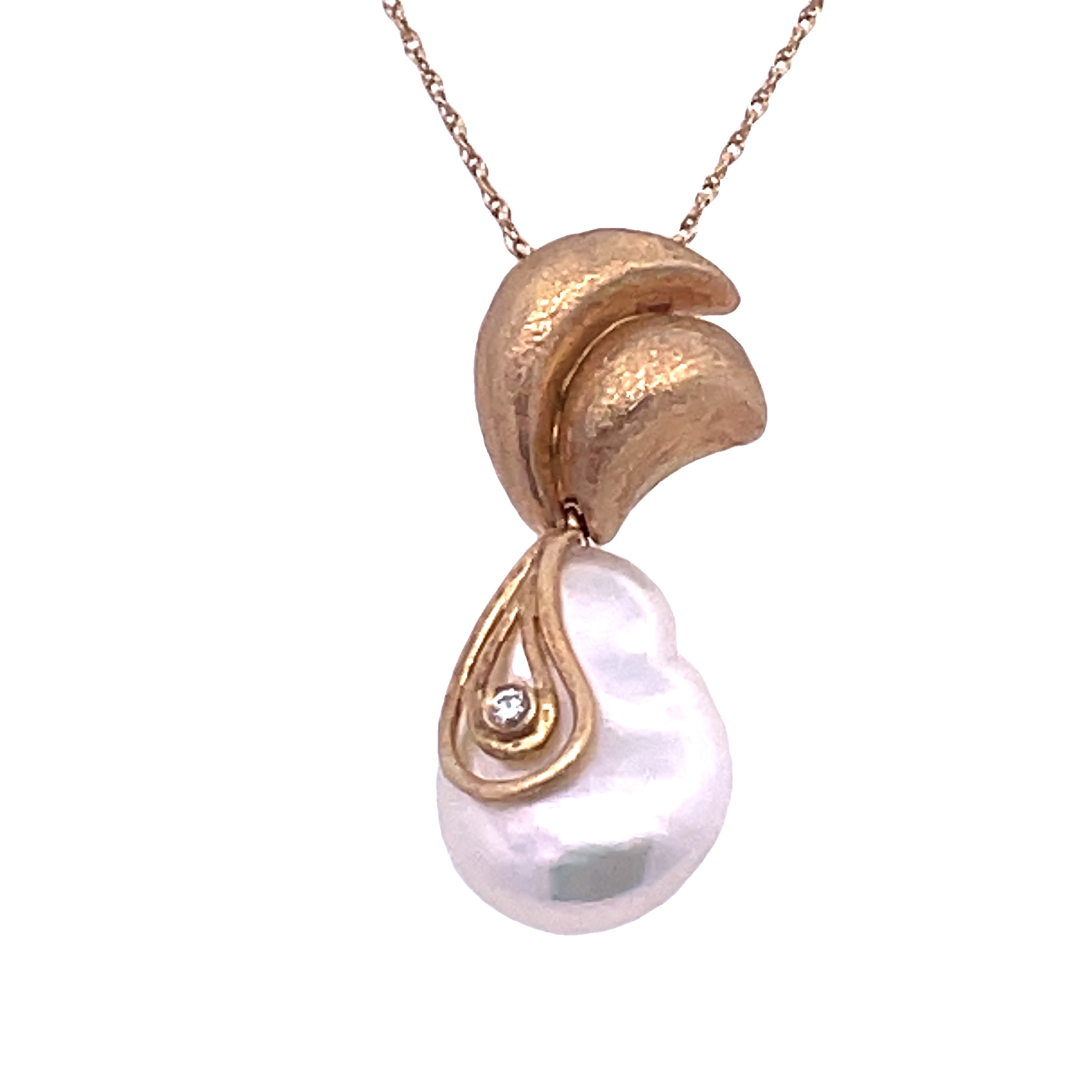 YVEL 12X15MM DROP SHAPE WHITE FRESHWATER COIN PEARL + .01CT ROUND DIAMOND PENDANT/CHAIN; 18KY CHAIN INCLUDED