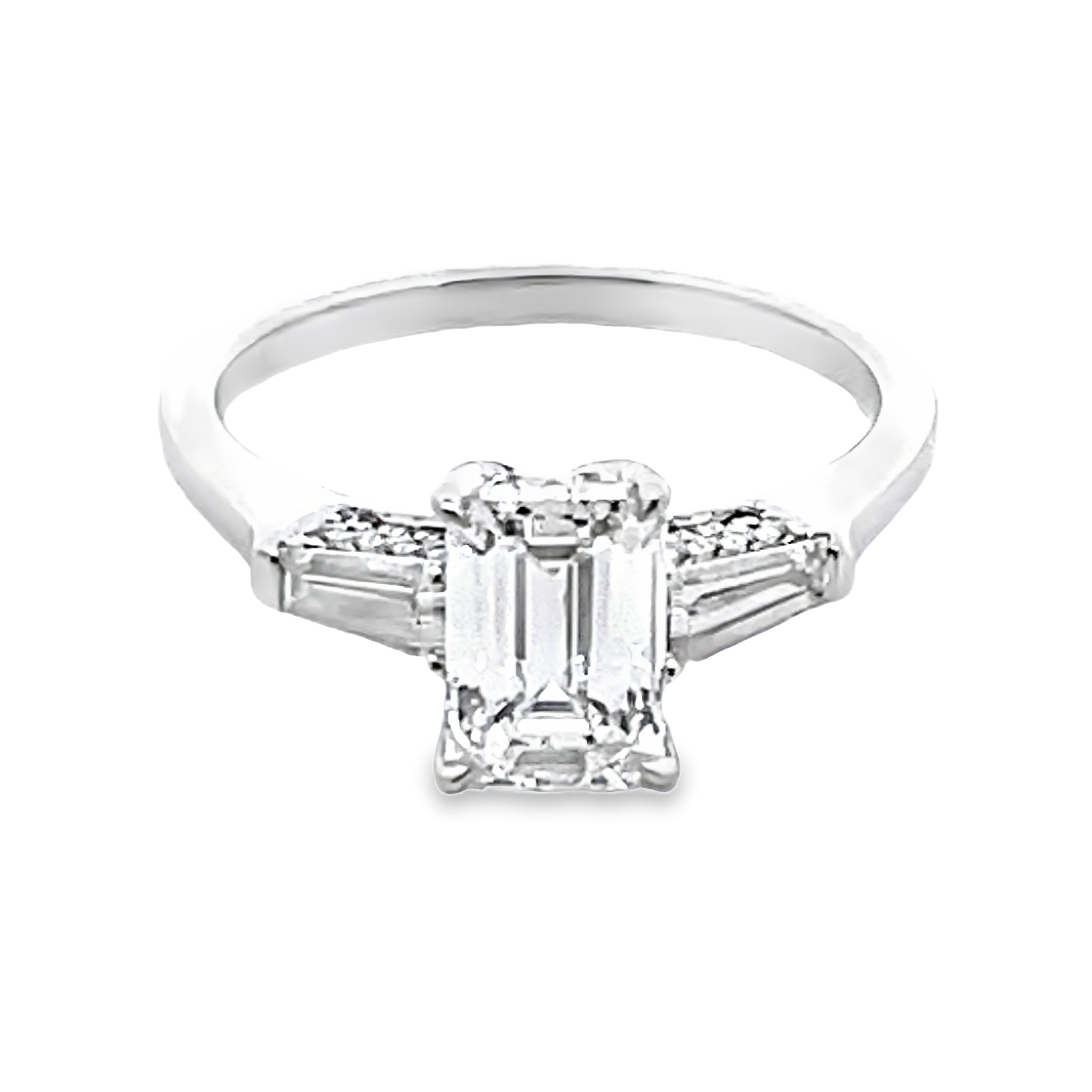 SUPER MAN MADE CREATED 1.93CTW DIAMOND ENGAGEMENT RING CONTAINING: 1.43CT EMERALD CUT DIAMOND CENTER F VVS2 IGI LG523287476 + 2 TAPERED BAGUETTE DIAMONDS + 22 ROUND PROFILE DIAMONDS .50CTW E-F VS 14KW  LG-10218