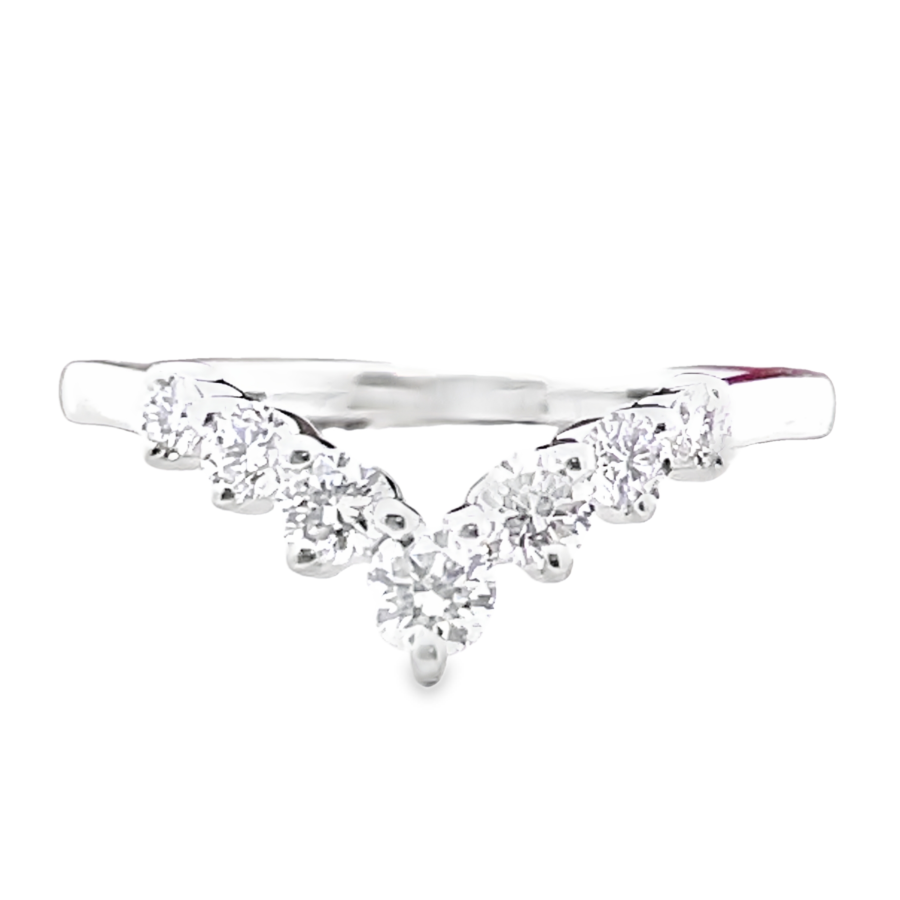 1/2CTW  LDS DIAMOND "V" BAND RING CONTAINING: 7 ROUND PRONG-SET DIAMONDS 14KW