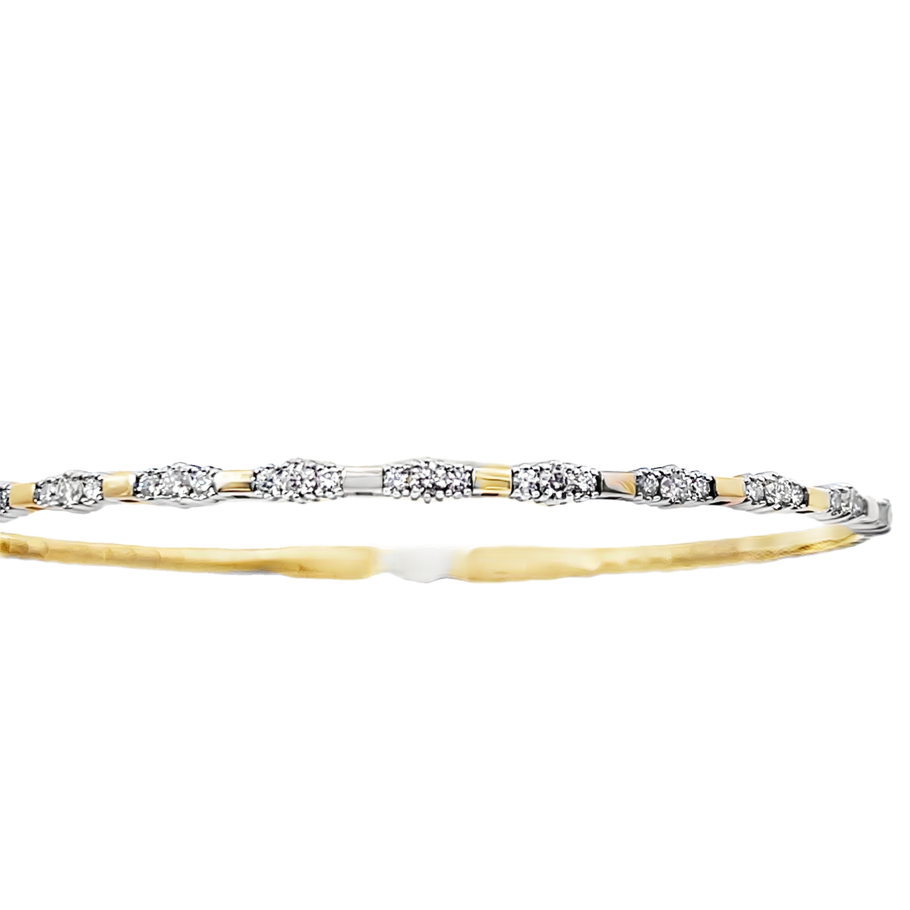 .73CTW TRIPLE DIAMOND STATIONS FLEX BANGLE CONTAINING: 36 ROUND DIAMONDS 14KYW