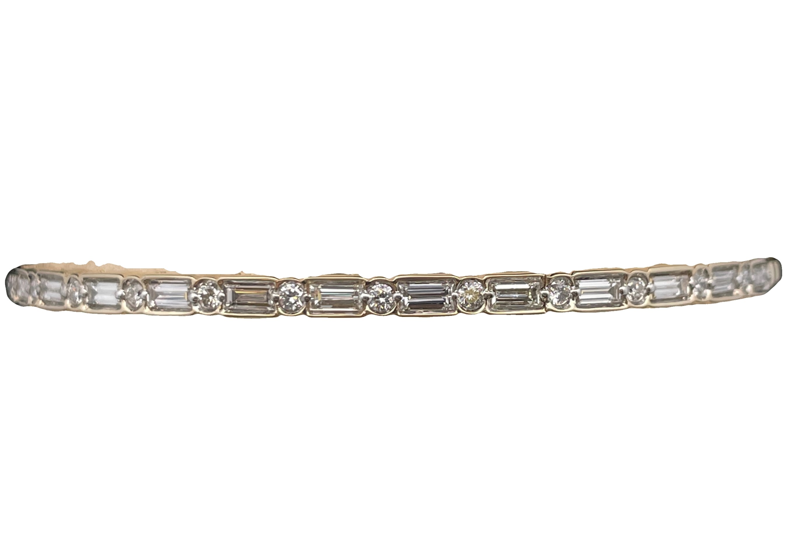 1.79CTW DIAMOND FLEX BANGLE CONTAINING: 12 ROUND DIAMONDS .258CTW ALTERNATING WITH + 12 BAGUETTE DIAMONDS .768CTW 14KY