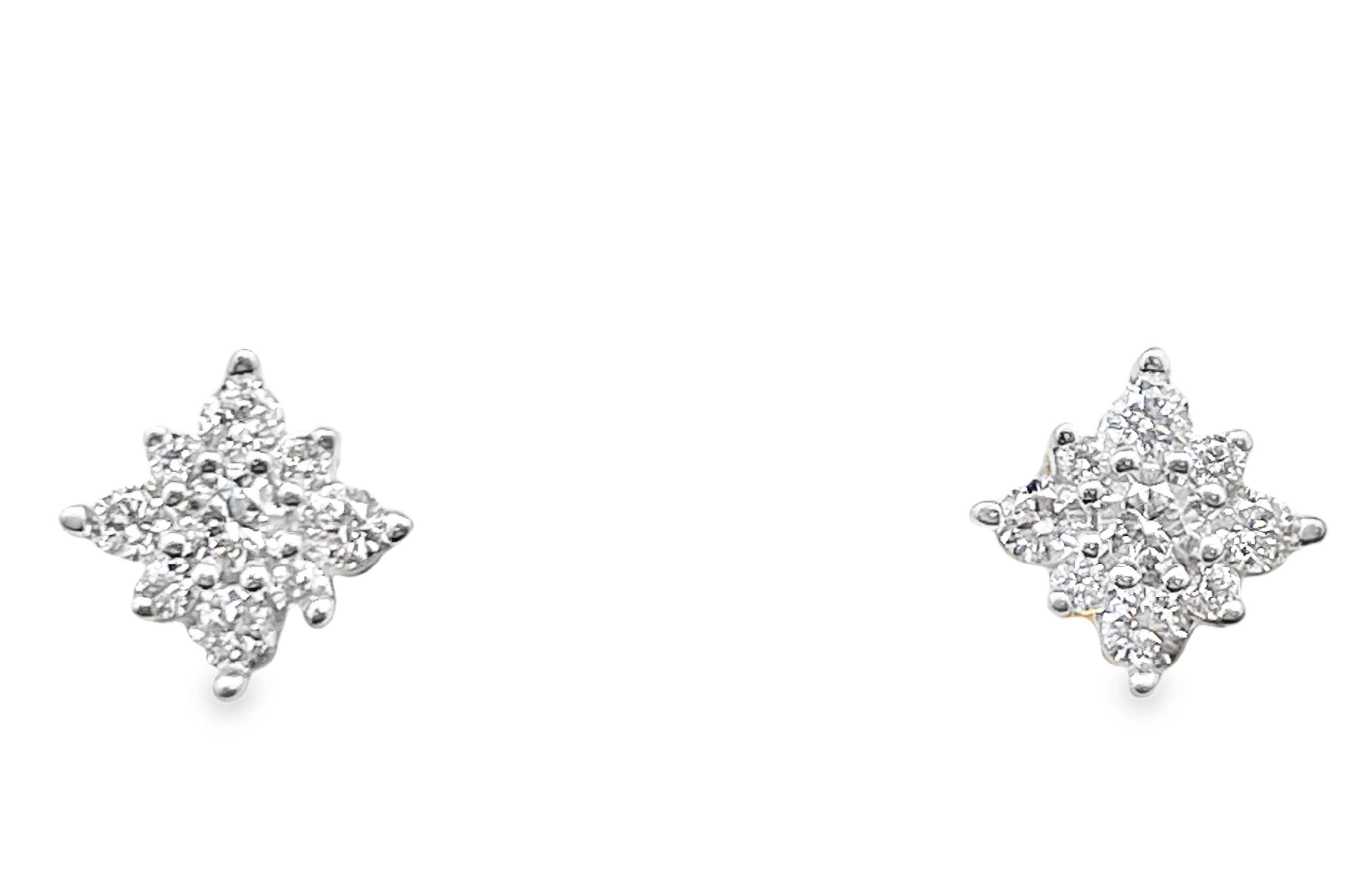1/2CTW DIAMOND STAR CLUSTER 18 ROUND DIAMOND STUD EARRINGS 10KY