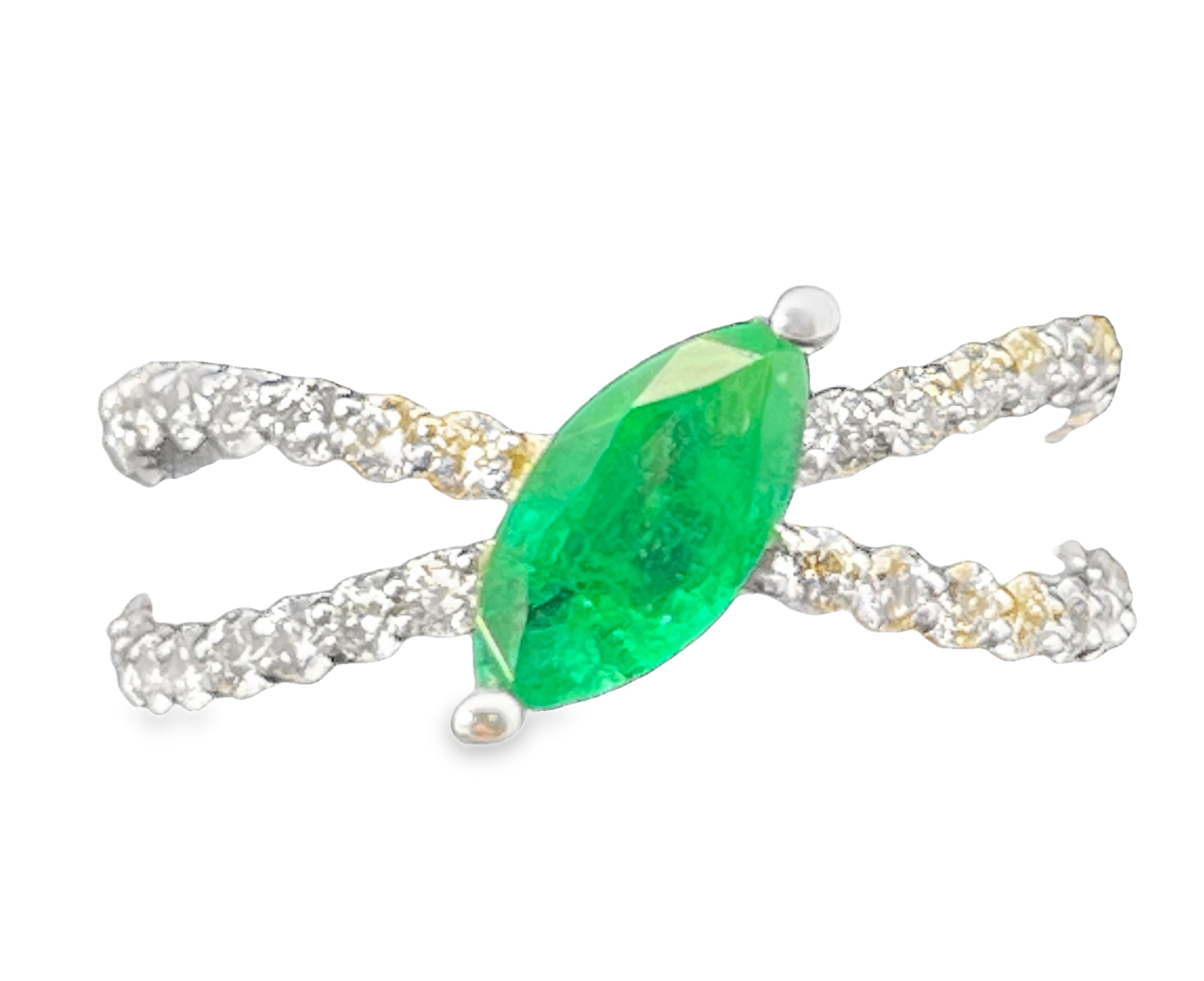 1.87TGW EMERALD + DIAMOND CROSSOVER CENTER RING CONTAINING: 1.00CT MARQUSE EMERALD CENTER + 40 ROUND DIAMONDS .87TDW 18KW