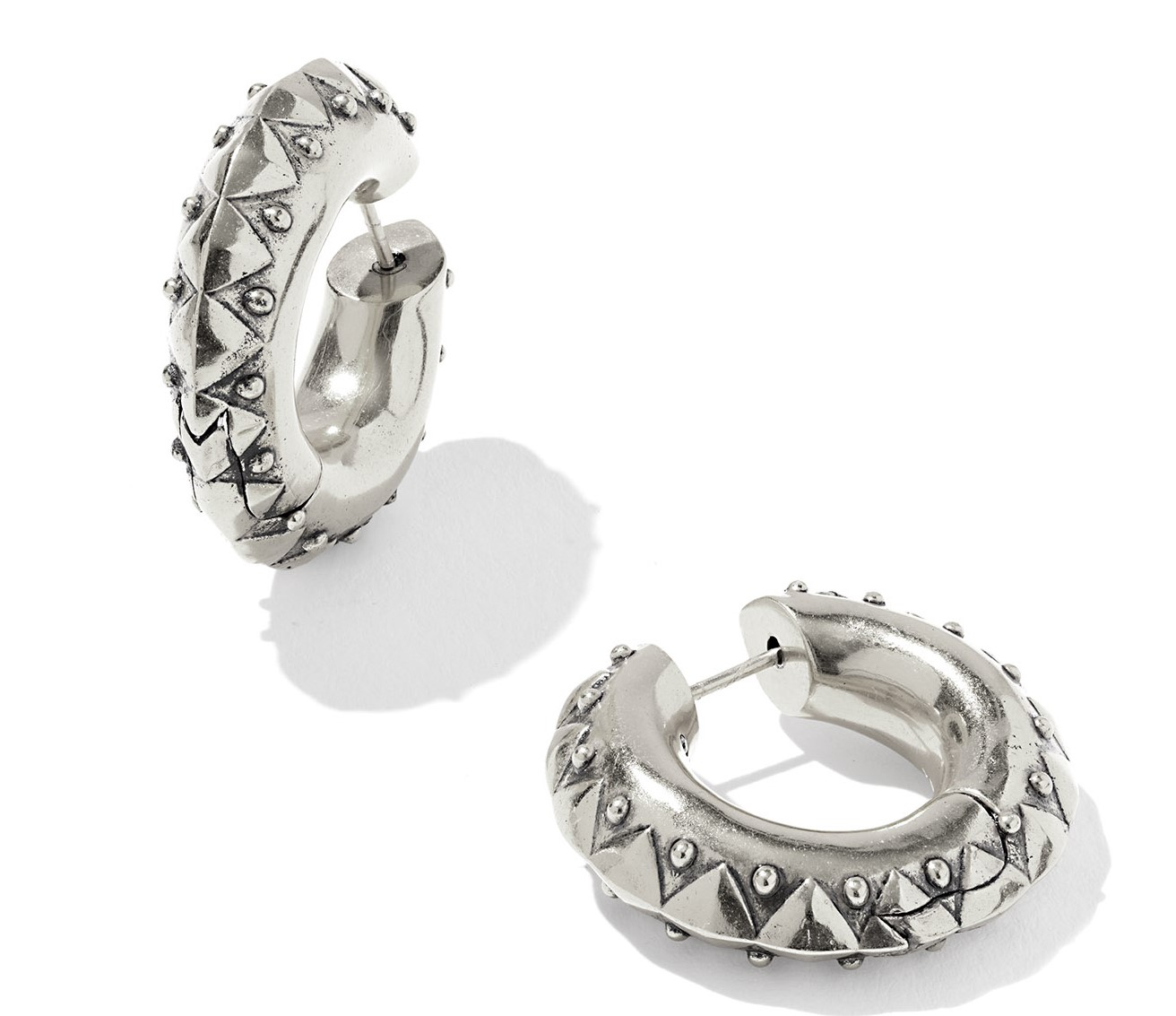 KENDRA SCOTT CATHERINE VINTAGE SILVER HOOP EARRINGS