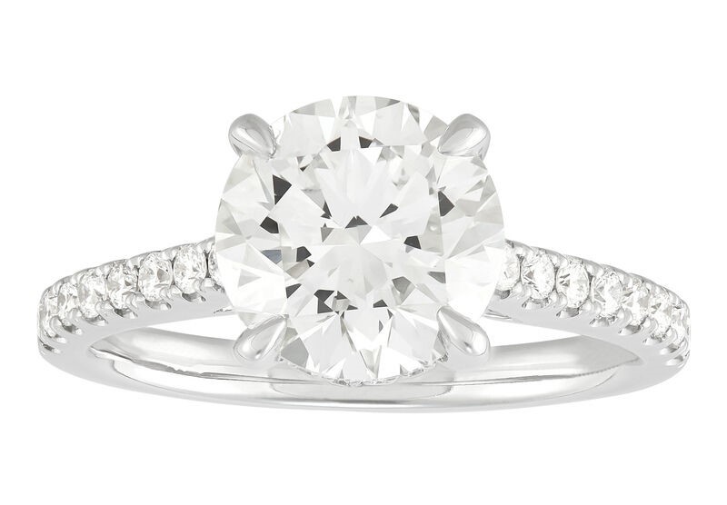 SUPER MAN MADE CREATED 3.43CTW DIAMOND ENGAGEMENT RING CONTAINING: 3.06CT ROUND DIAMOND CENTER EVS1 IGI LG588370256 + 32 ROUND MELEE DIAMONDS 3/8CTW 14KW