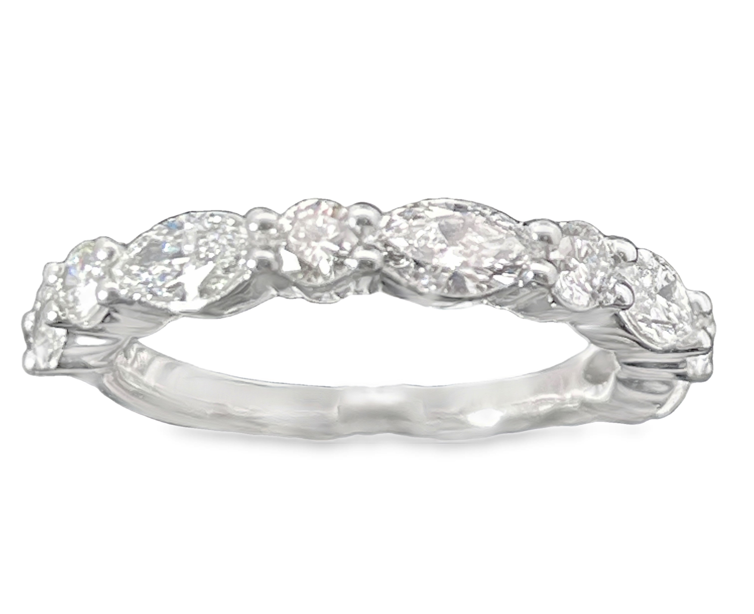 SUPER MAN MADE CREATED 1.00CTW LDS BAND CONTAINNG ALTERNATING 5 MARQUISE DIAMONDS + 4 ROUND DIAMONDS 14KW