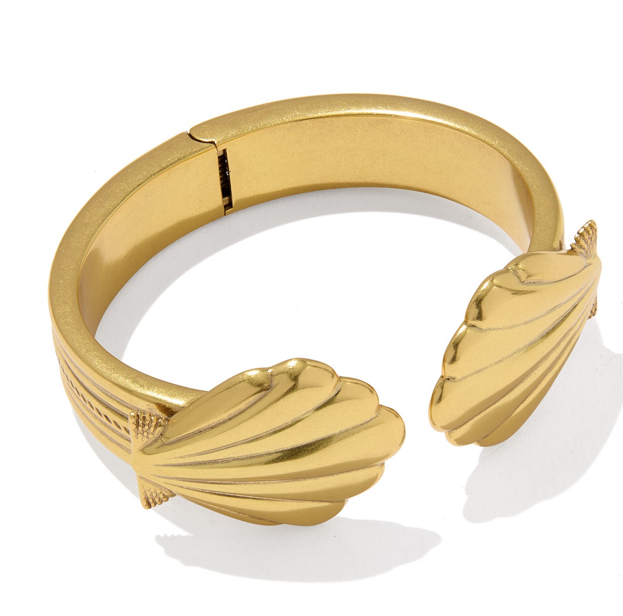 KENDRA SCOTT ALEXA VINTAGE GOLD TONE STATEMENT CUFF