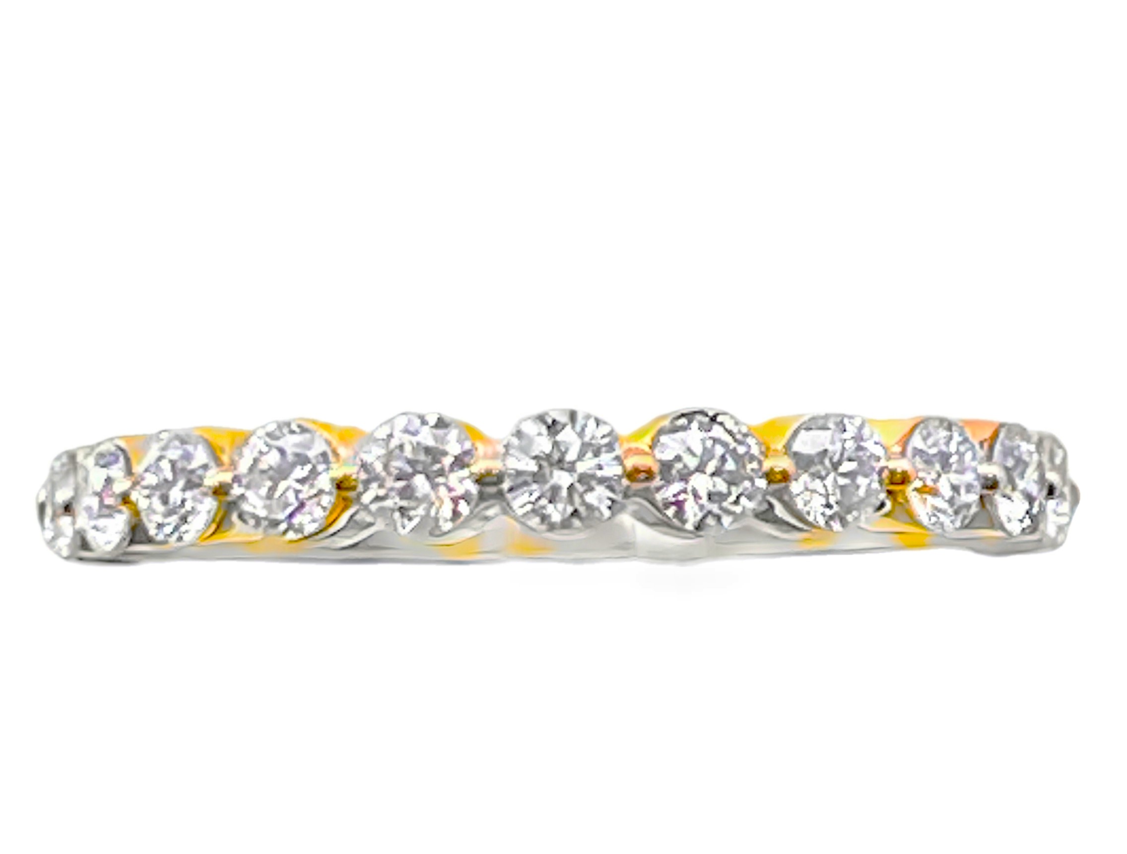 SUPER MAN MADE CREATED .68CTW 12 ROUND DIAMOND LDS BAND 14KY