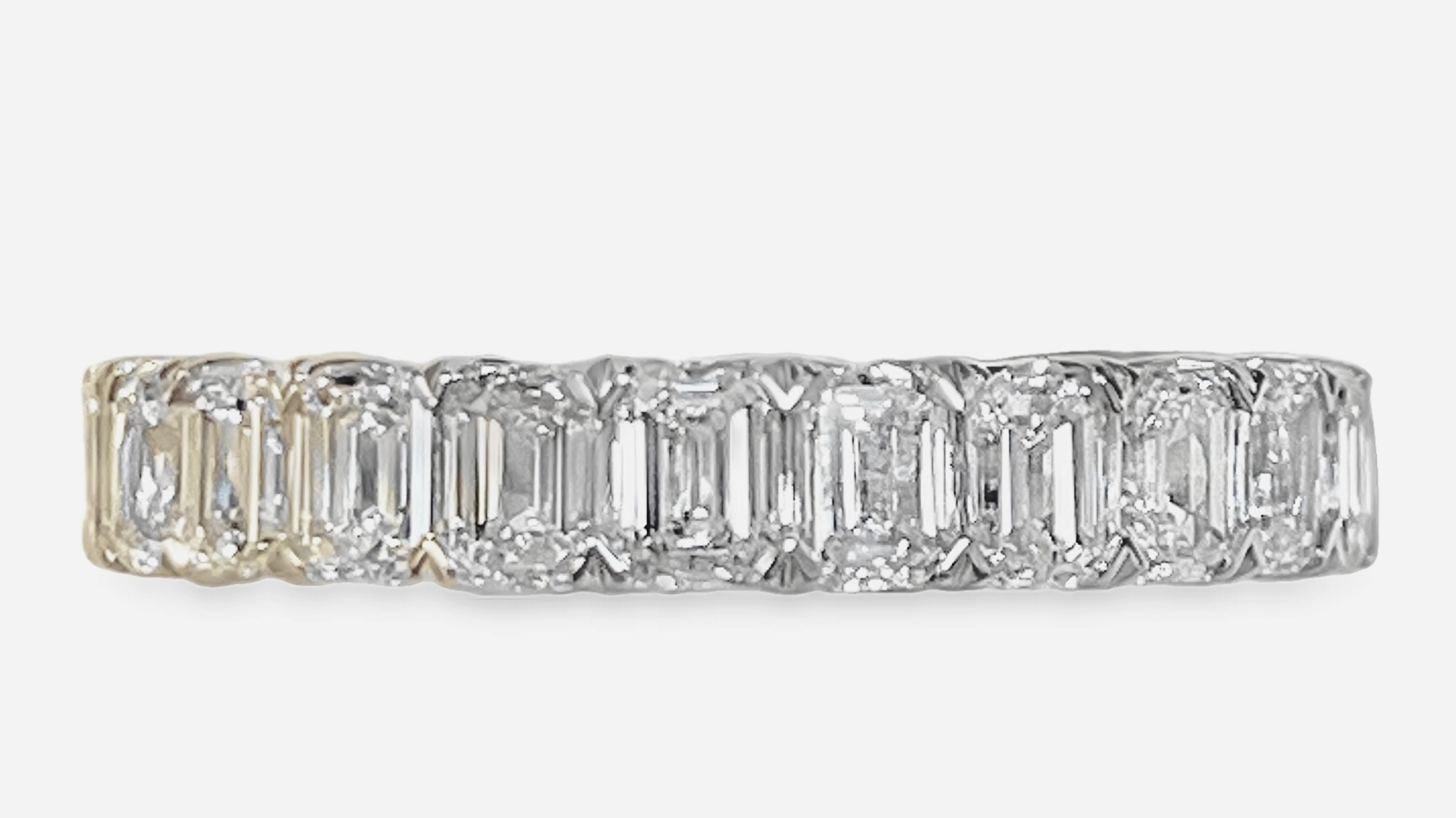 SUPER MAN MADE CREATED 2.29CTW LDS 15 EMERALD CUT DIAMOND BAND 14KW