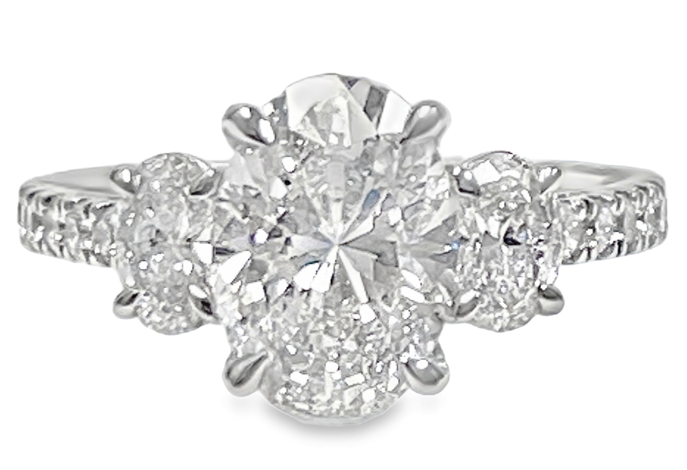 SUPER MAN MADE CREATED 2.94CTW "3-STONE" RING: 2.04CT 100-FACET OVAL DIAMOND F VVS2 FDX 74426460102 + 2 OVAL DIAMONDS +16 ROUND MELEE DIAMONDS. .90CTW 14KW